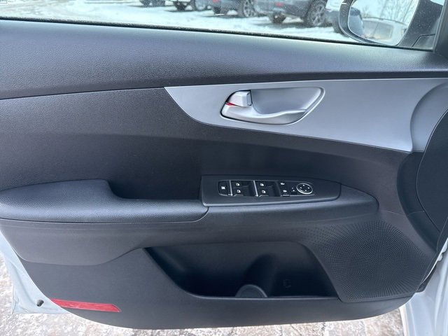 Used 2023 Kia Forte LXS image 11