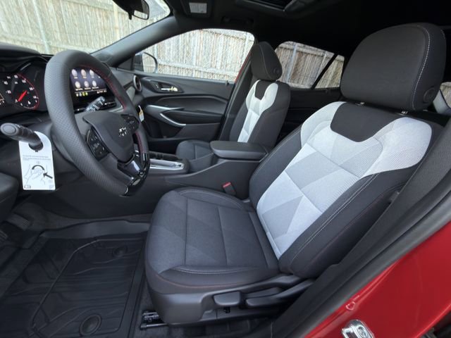 New 2026 Chevrolet Trax RS w/ Sunroof Package image 18