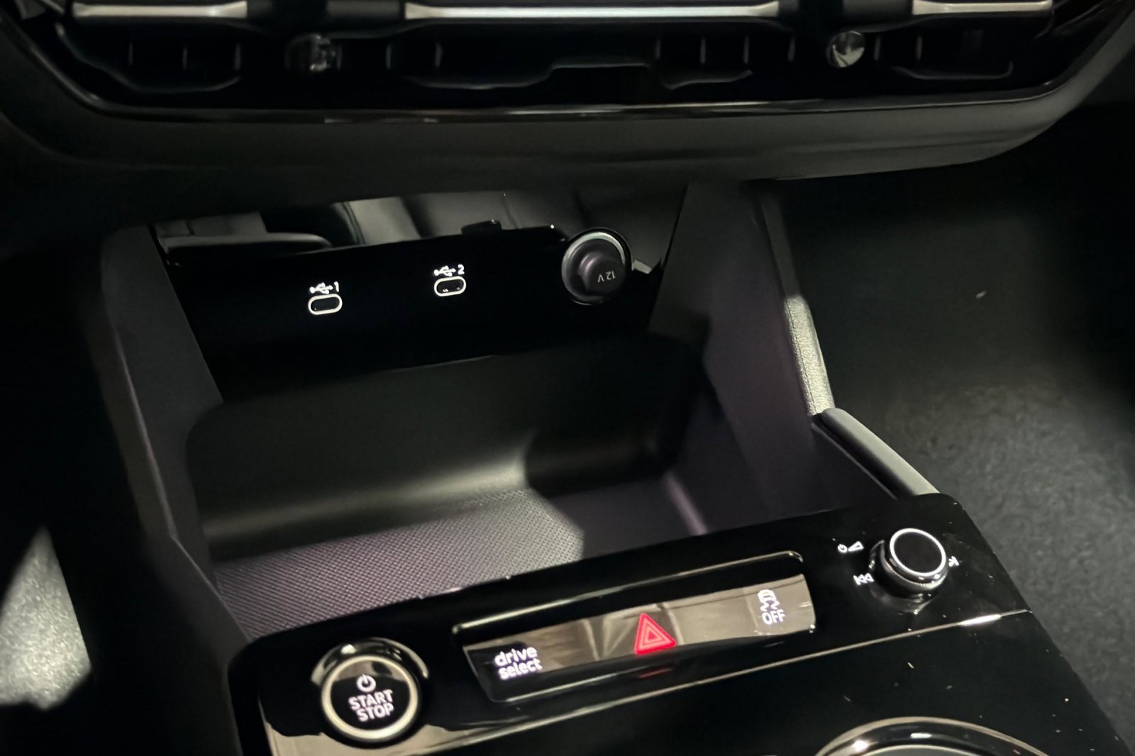 New 2027 Audi Q6 e-tron Premium AWD/4WD image 20