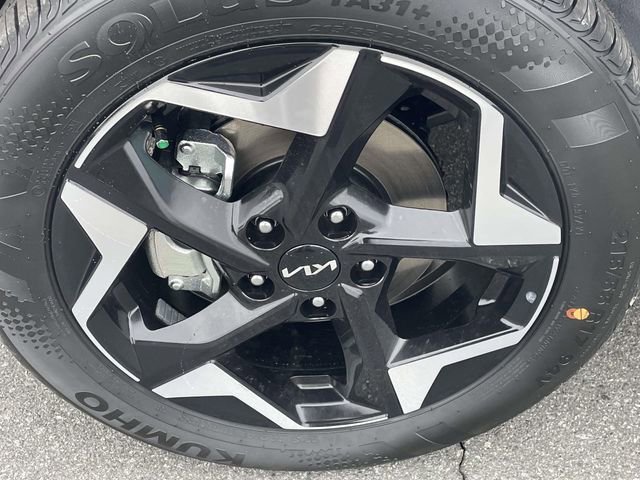 New 2026 Kia Seltos S FWD image 13