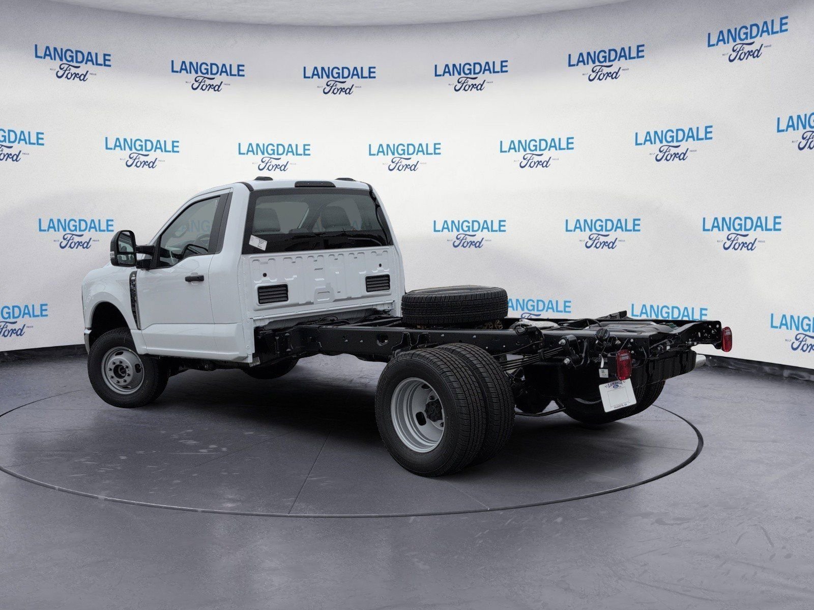 New 2026 Ford F350 XL w/ XL Chrome Package image 9