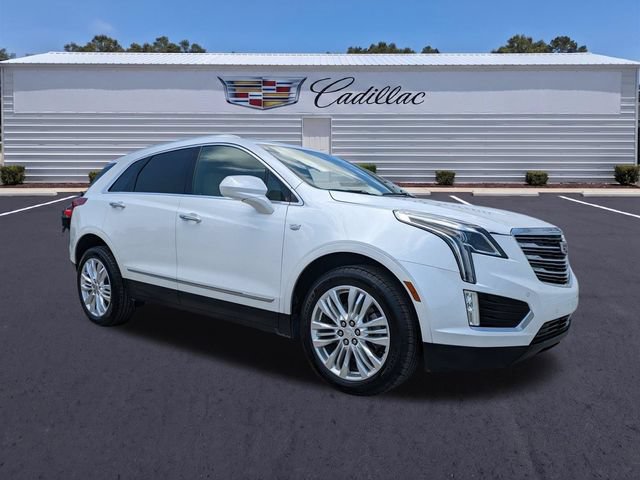 Used 2018 Cadillac XT5 Premium Luxury FWD image 2