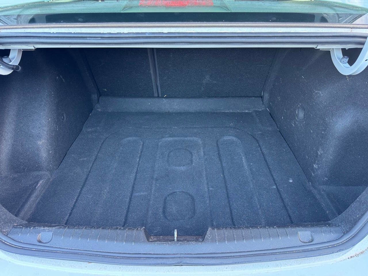 Used 2013 Chevrolet Cruze LS image 6