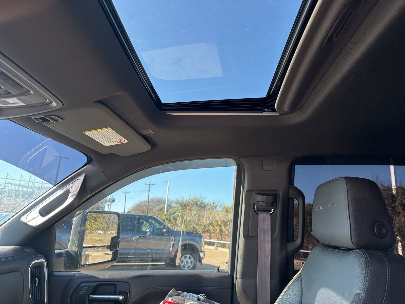 Used 2023 GMC Sierra 3500 Denali w/ Denali Ultimate Package image 19