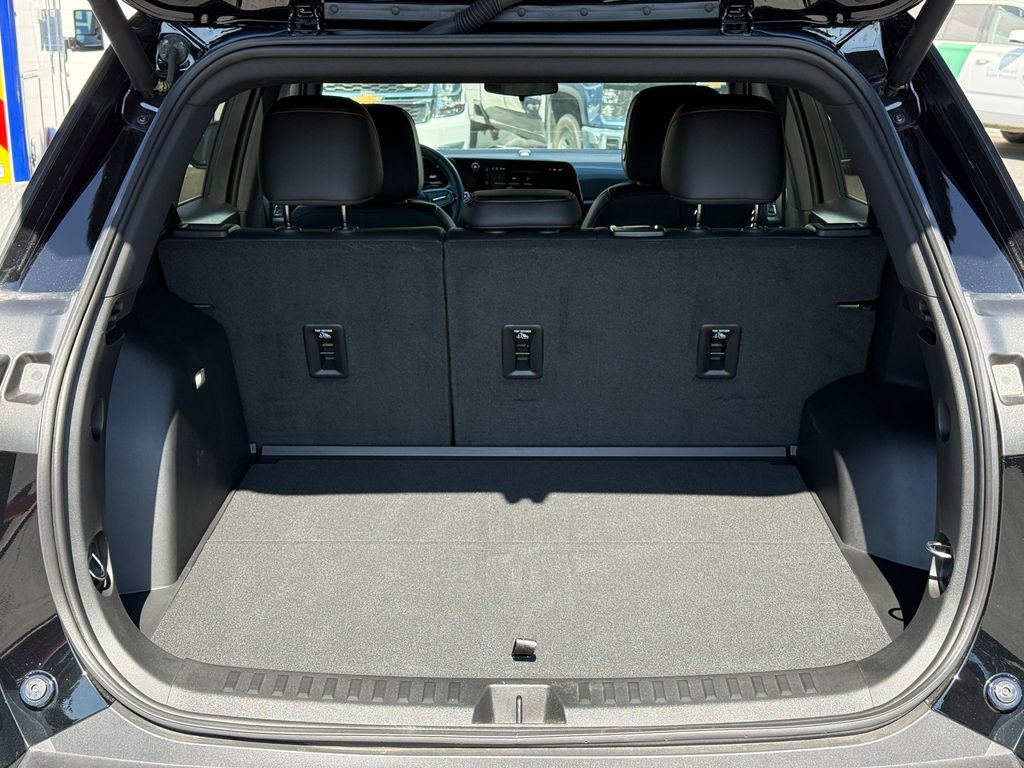Used 2026 Chevrolet Equinox RS FWD image 12