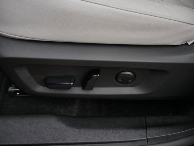 Used 2025 Mitsubishi Outlander SEL AWD/4WD image 15