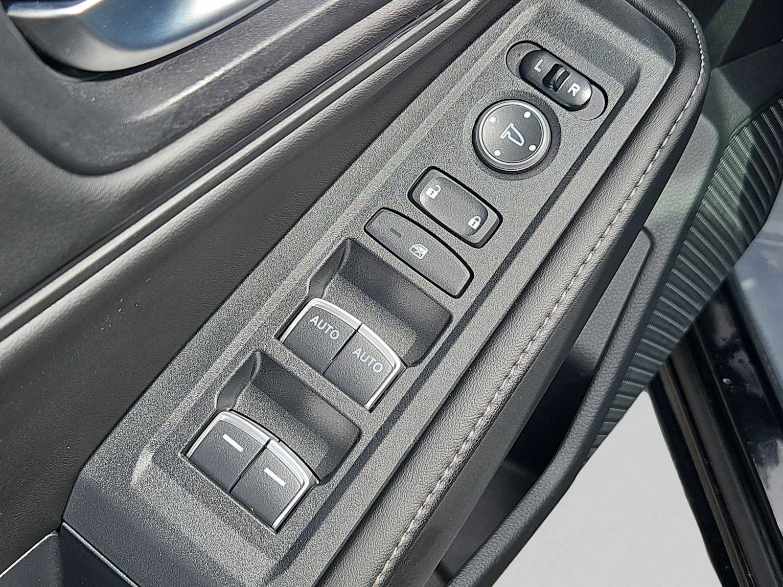 Certified 2023 Honda Accord Sport image 24