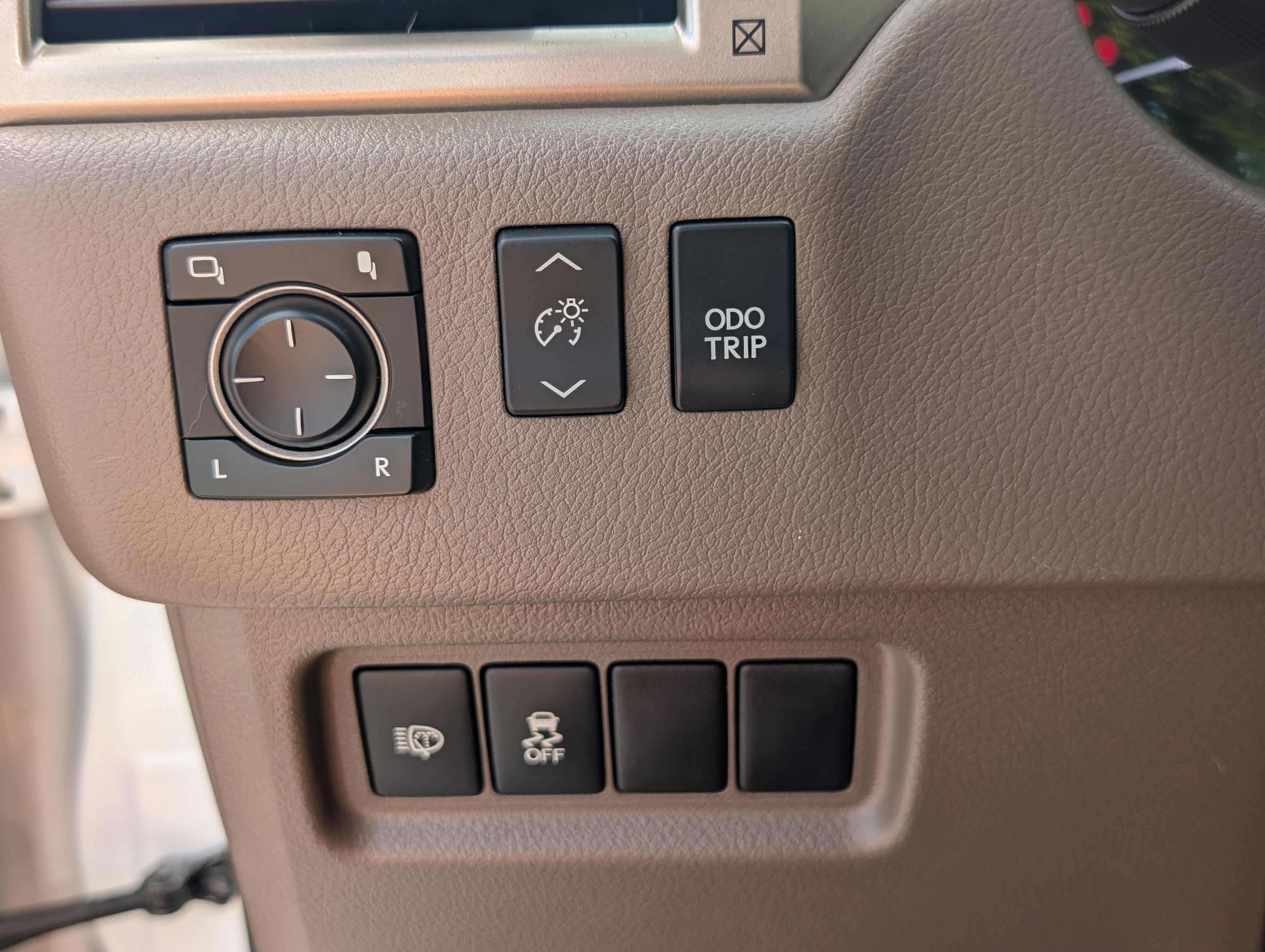 Used 2016 Lexus GX 460 w/ Premium Package AWD/4WD image 22