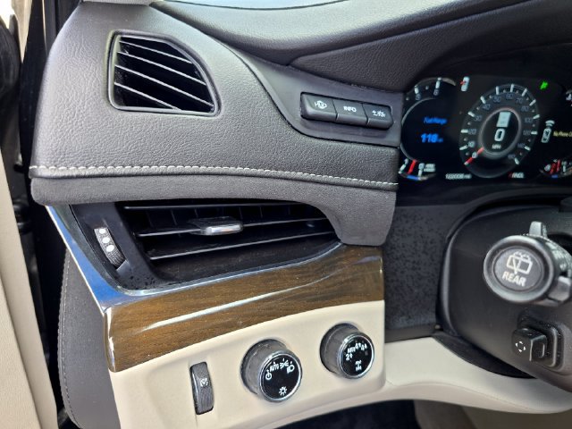 Used 2018 Cadillac Escalade ESV Premium Luxury AWD/4WD image 58