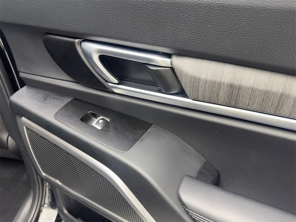 Used 2025 Kia Telluride EX w/ EX Captain's Chair Package image 46