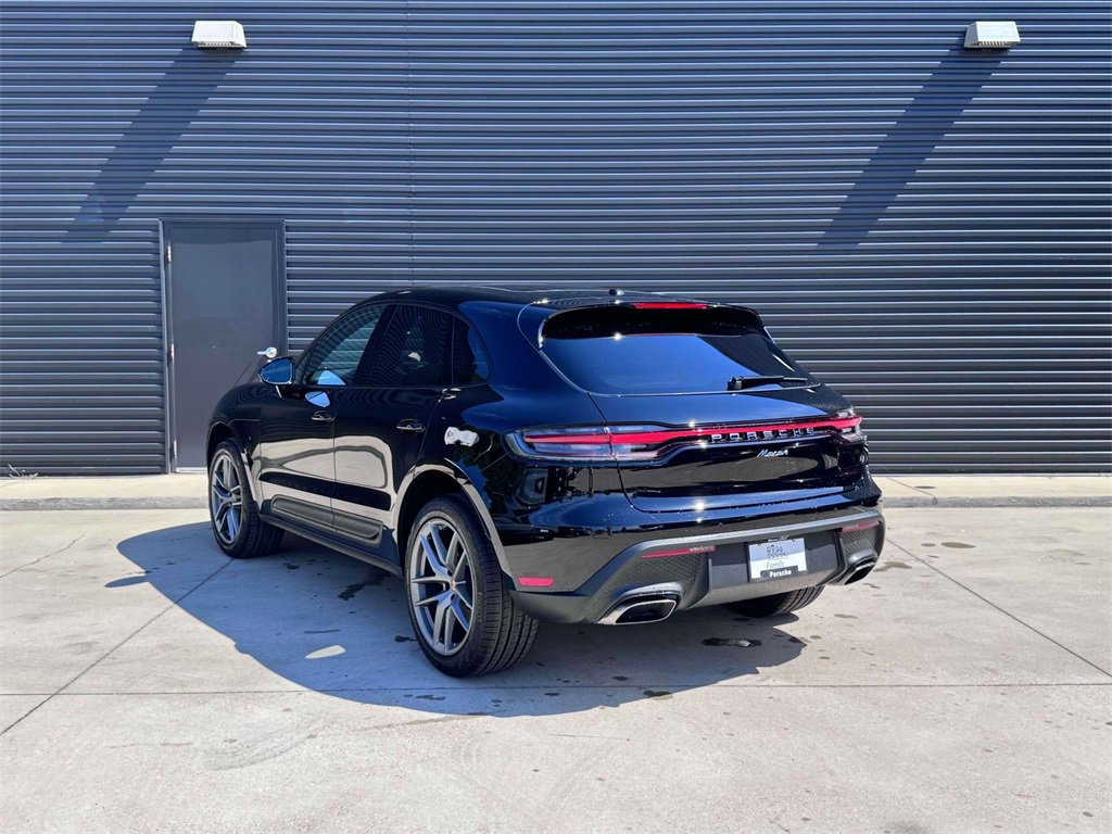 New 2025 Porsche Macan image 3