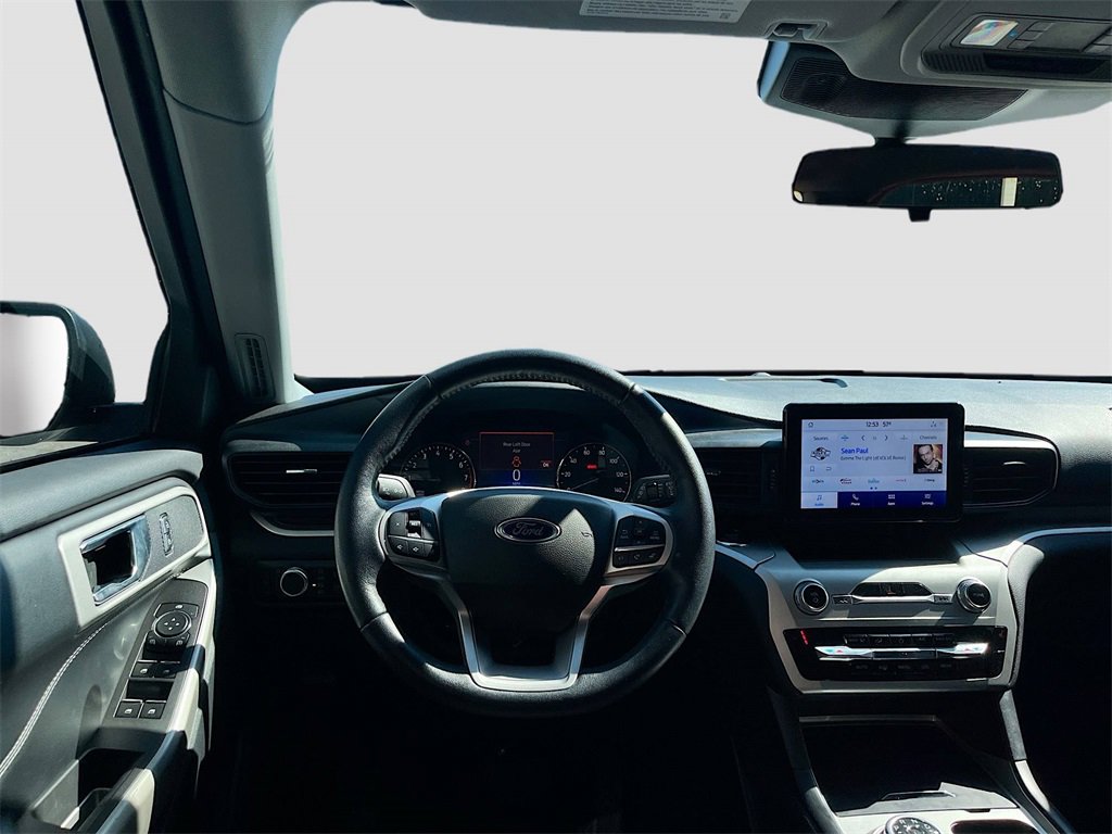 Used 2022 Ford Explorer XLT image 22