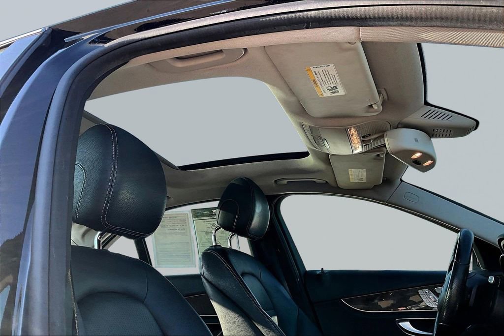 Used 2015 Mercedes-Benz C 300 4MATIC Sedan image 26