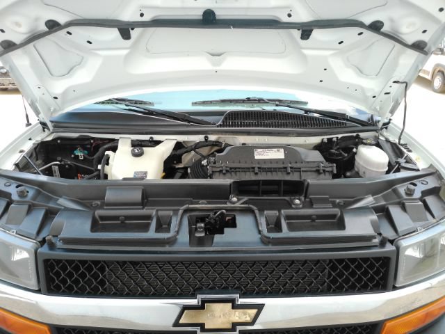 Used 2024 Chevrolet Express 3500 LT w/ LT Preferred Equipment Group RWD image 34