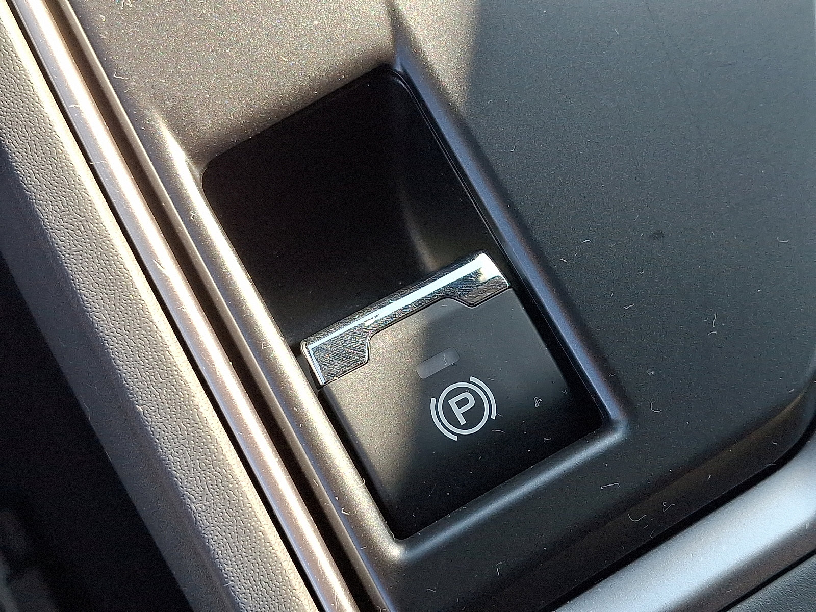 Certified 2025 Subaru Crosstrek 2.0i Premium w/ Crosstrek Mirror Package image 24