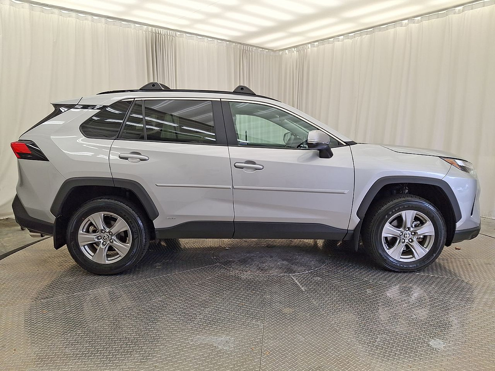 Certified 2025 Toyota RAV4 XLE w/ Convenience Package AWD/4WD image 29