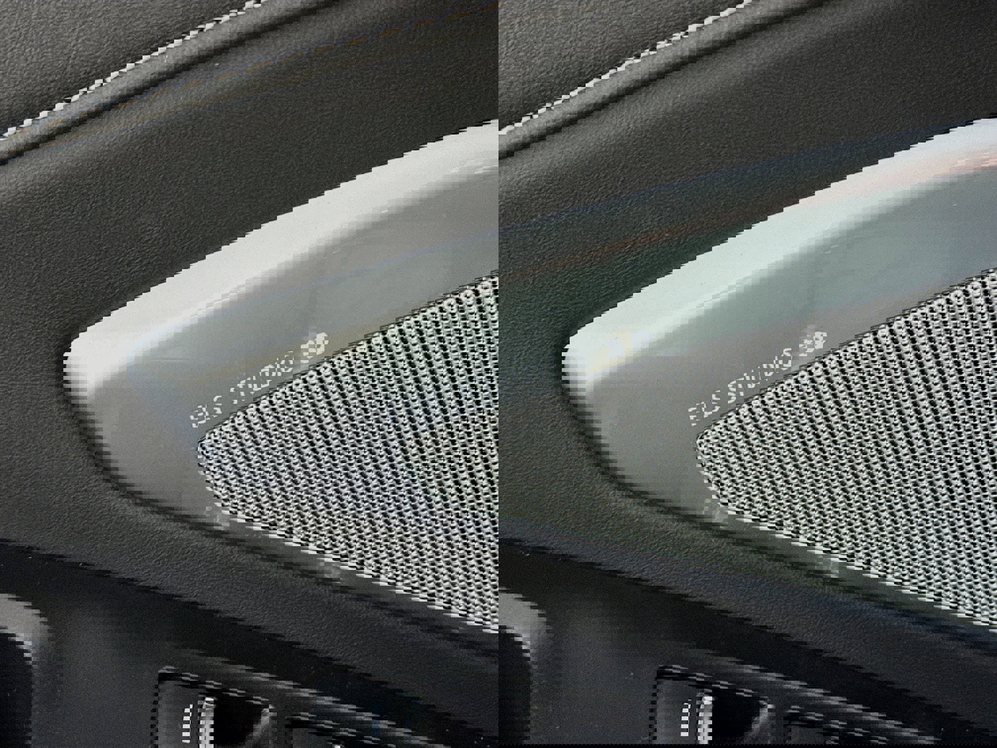 Used 2021 Acura RDX AWD w/ Advance Package image 4