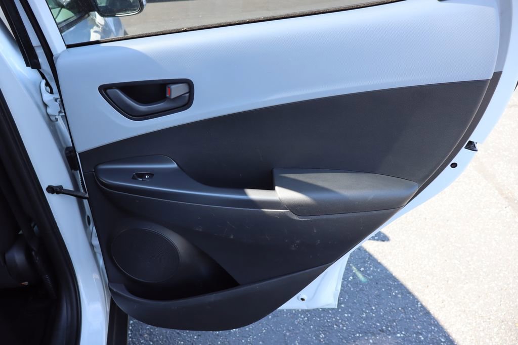 Used 2018 Hyundai Kona SEL AWD/4WD image 27