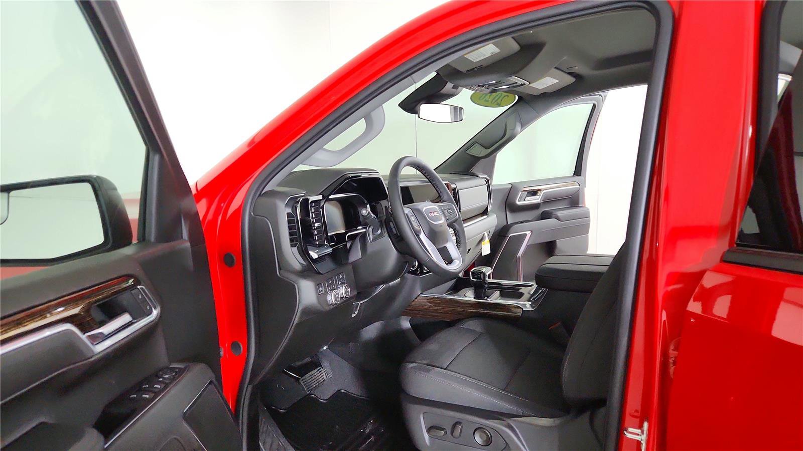 New 2026 GMC Sierra 1500 Elevation image 15