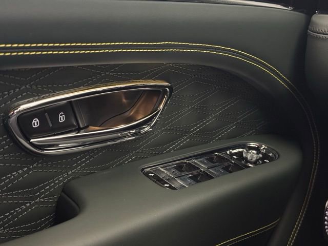 New 2026 Bentley Bentayga Speed image 14