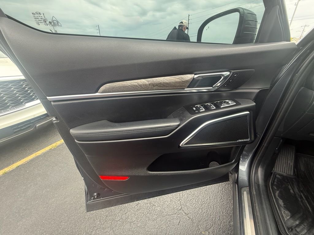 Used 2021 Kia Telluride SX w/ Nightfall Edition Package image 11