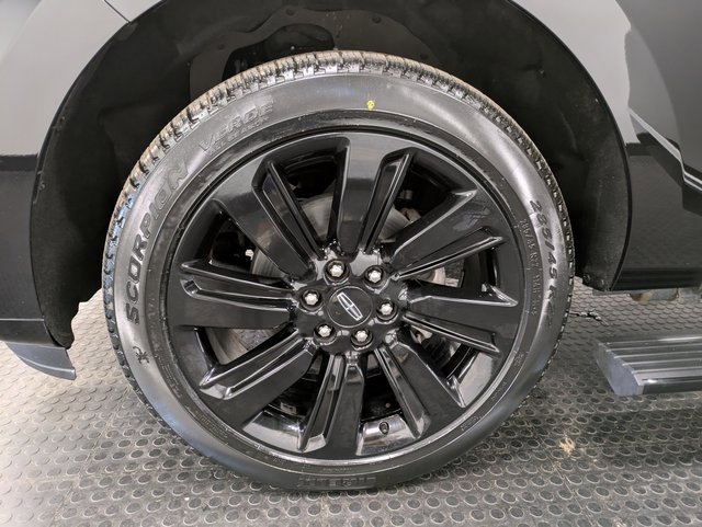 Used 2022 Lincoln Navigator Reserve image 7