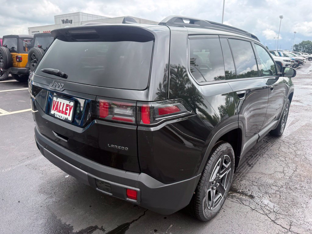 New 2026 Jeep Cherokee Laredo AWD/4WD image 3