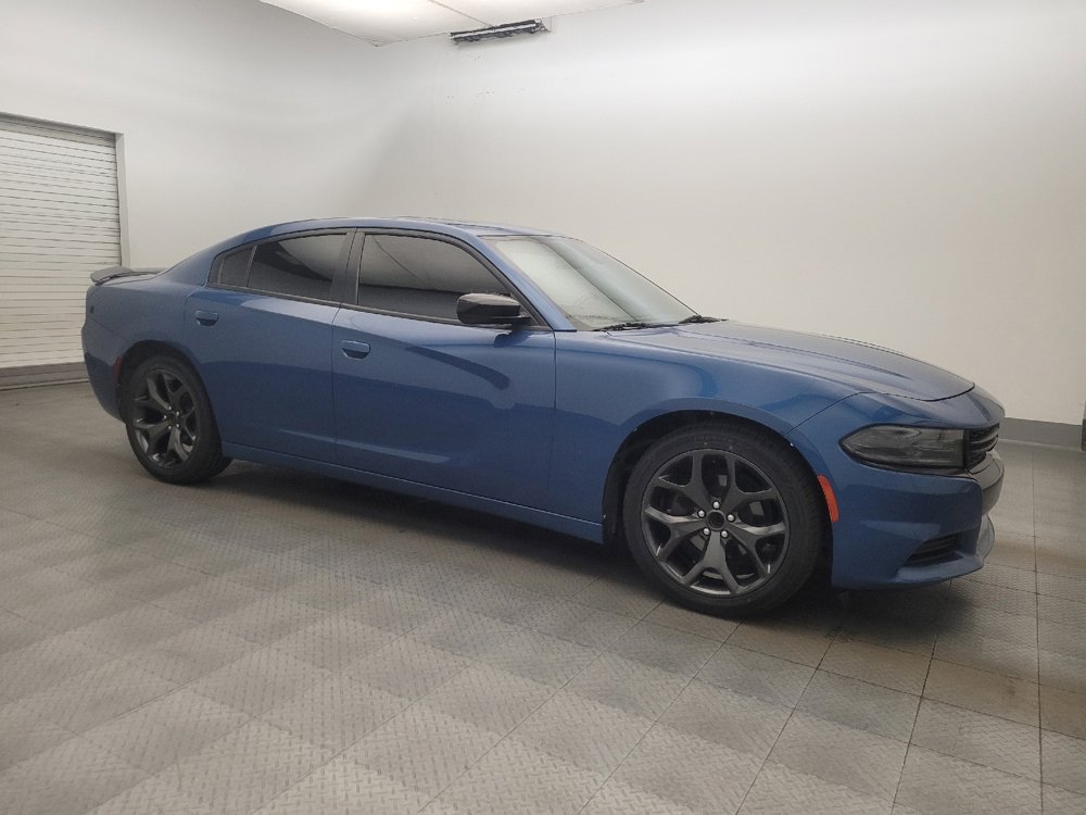 Used 2020 Dodge Charger SXT w/ Blacktop Package image 11