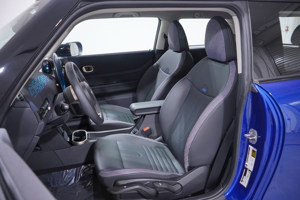 Used 2025 MINI Cooper S image 7