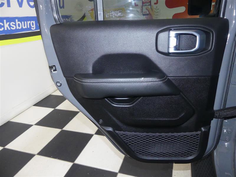 Used 2022 Jeep Wrangler Unlimited Sahara image 30