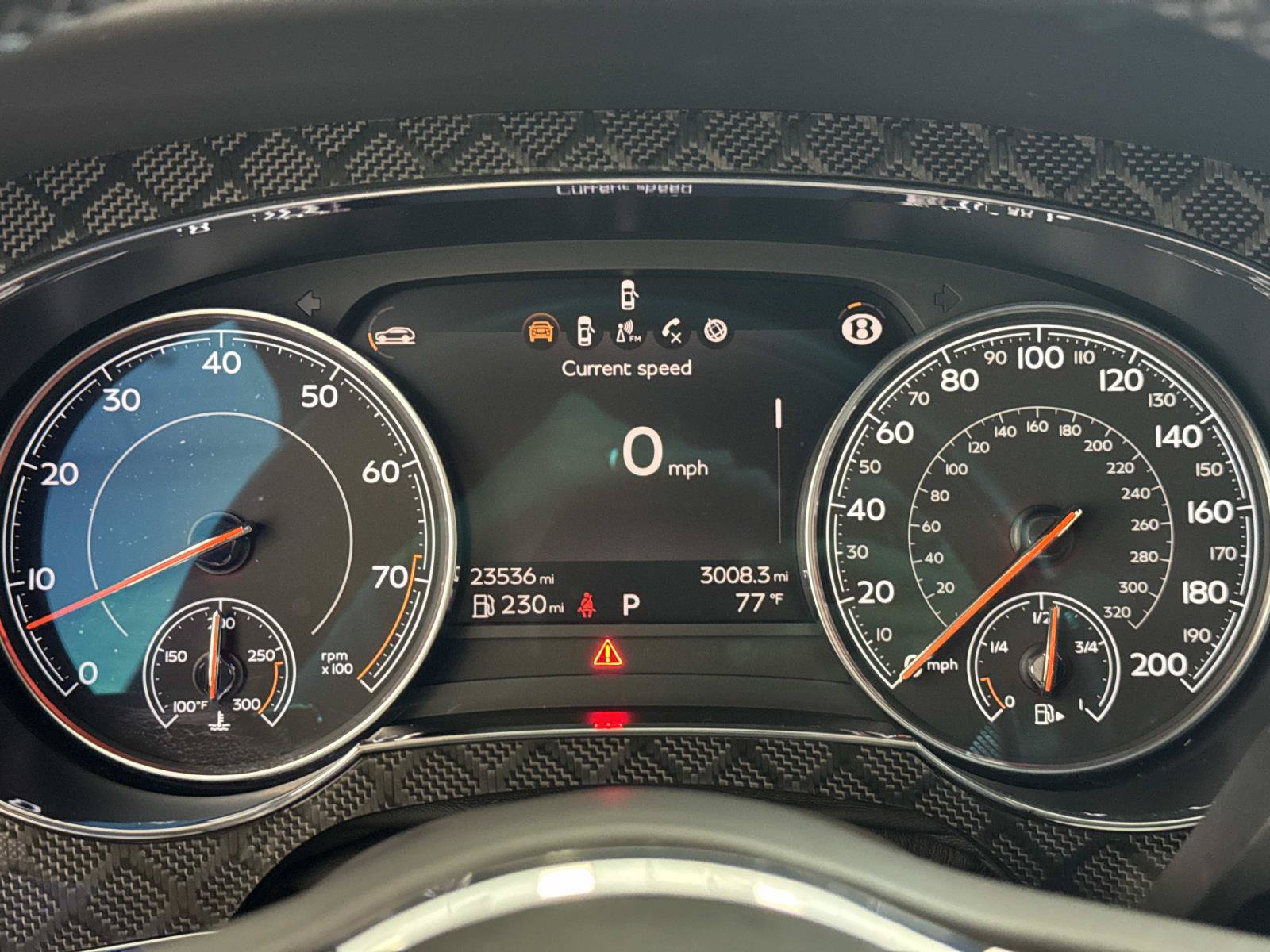 Used 2020 Bentley Bentayga Design Series AWD/4WD image 28