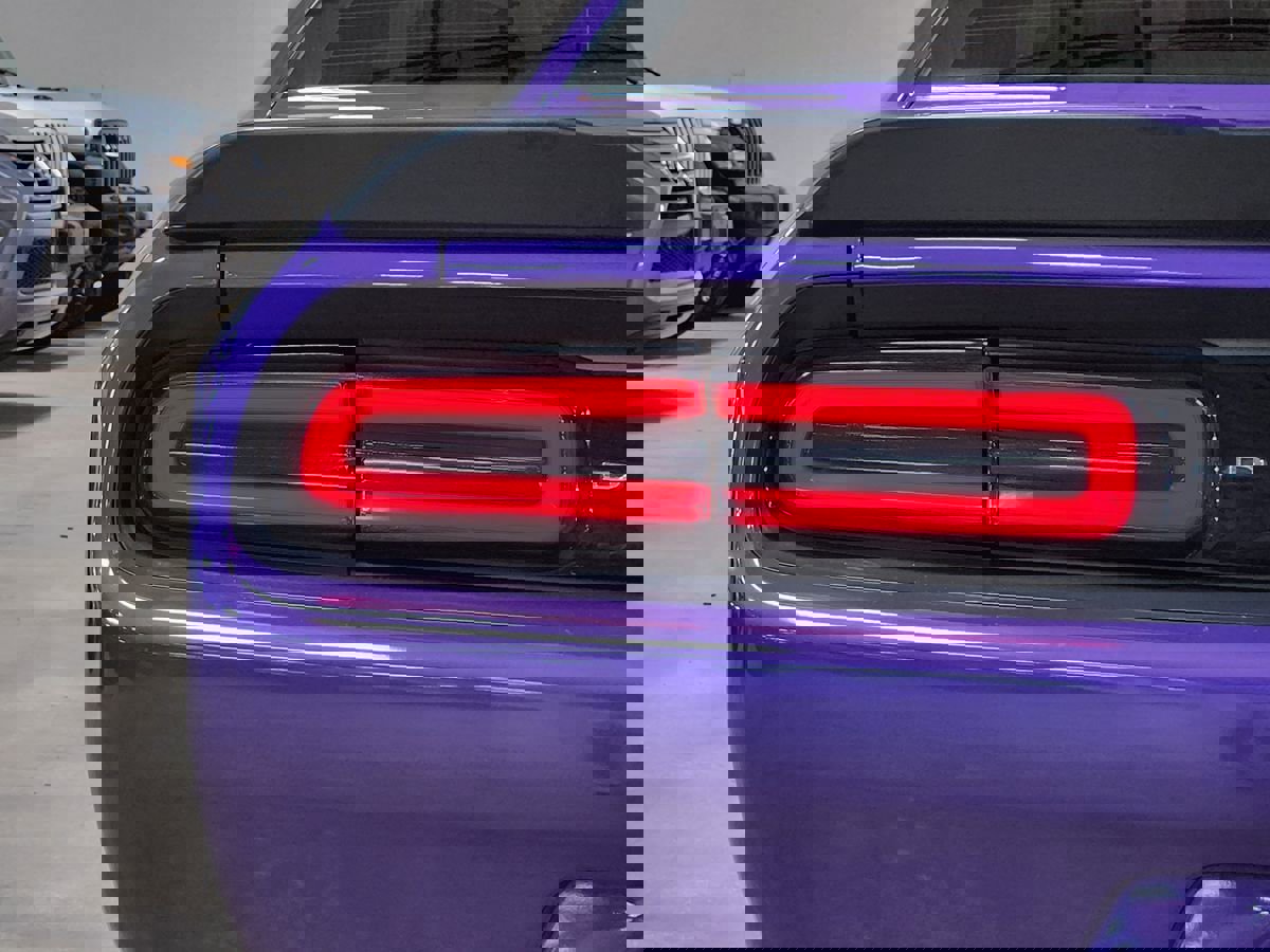 Used 2019 Dodge Challenger SXT image 20