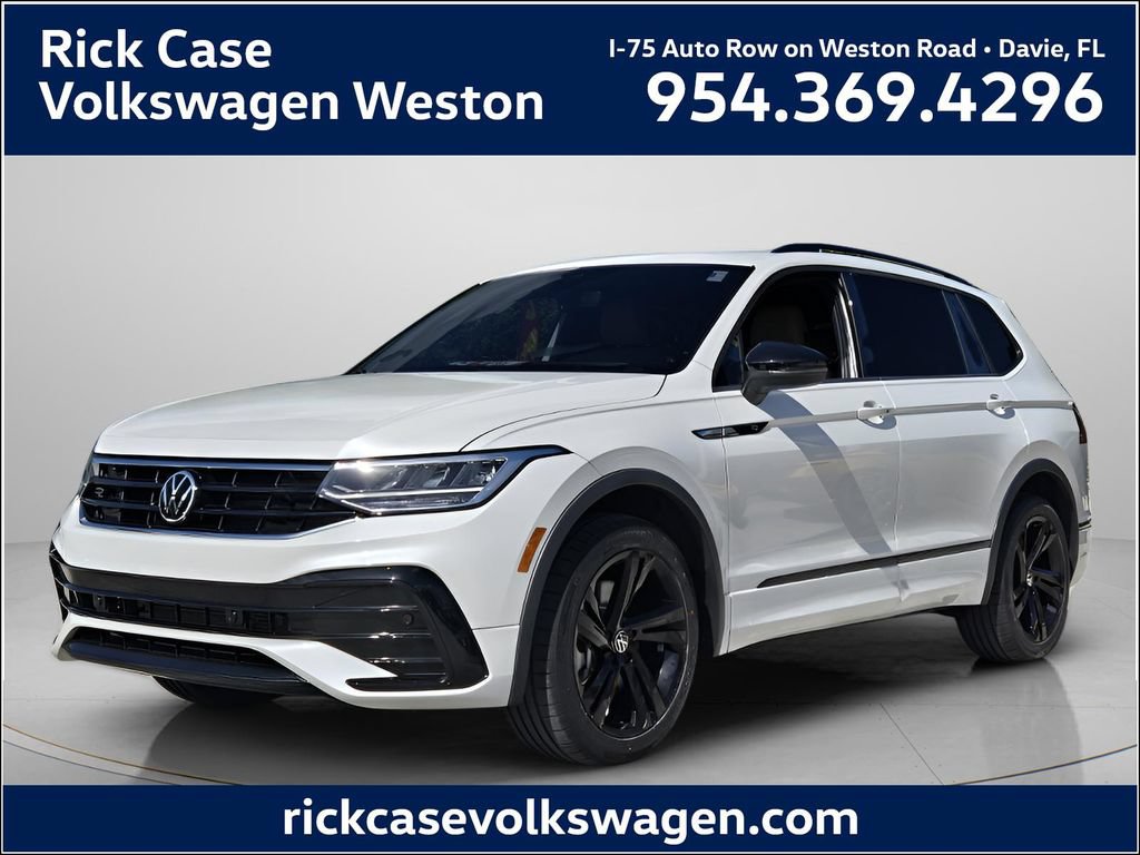 Certified 2024 Volkswagen Tiguan SE R-Line FWD image 1