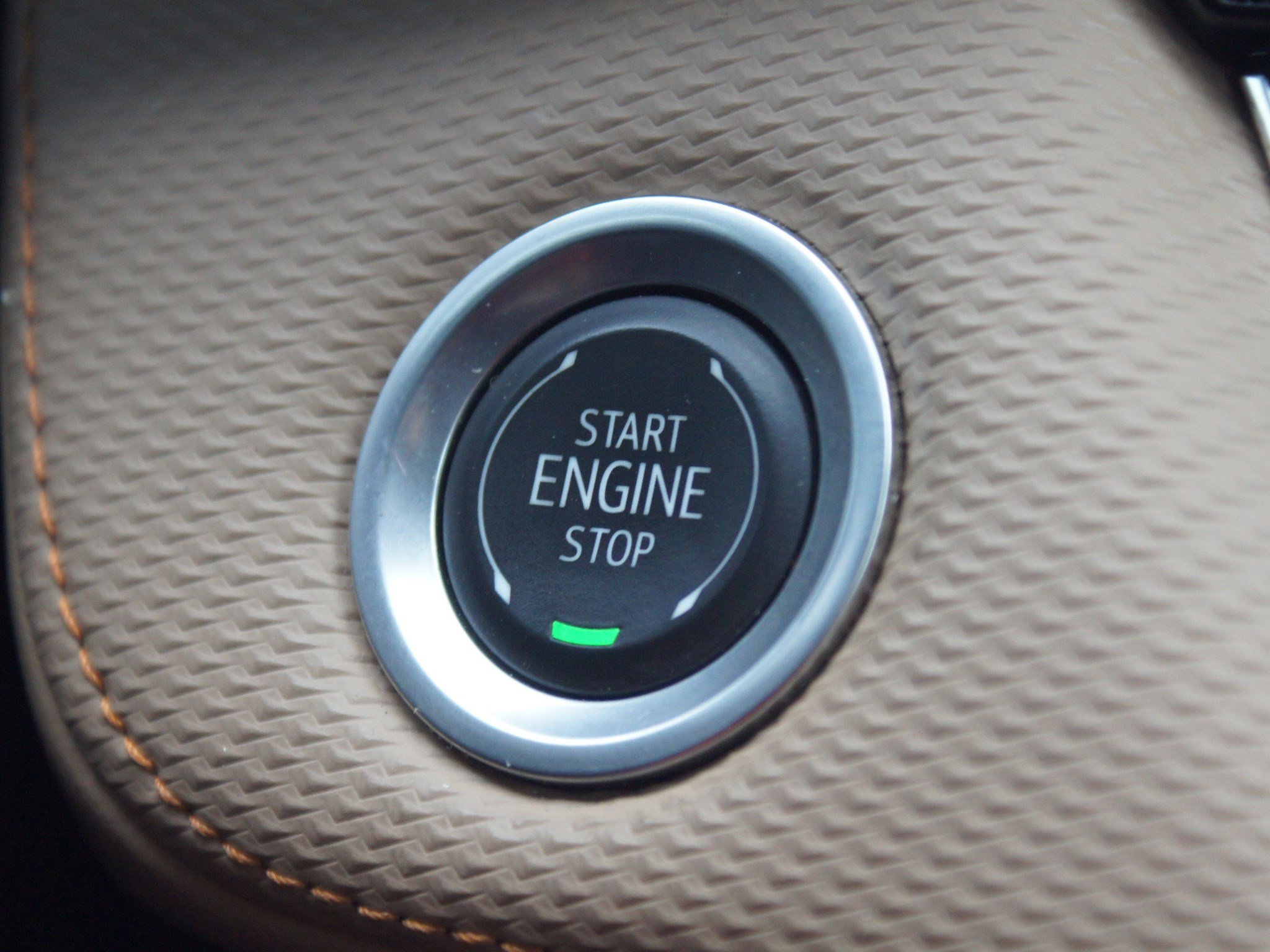 Certified 2025 Chevrolet Equinox ACTIV FWD image 9