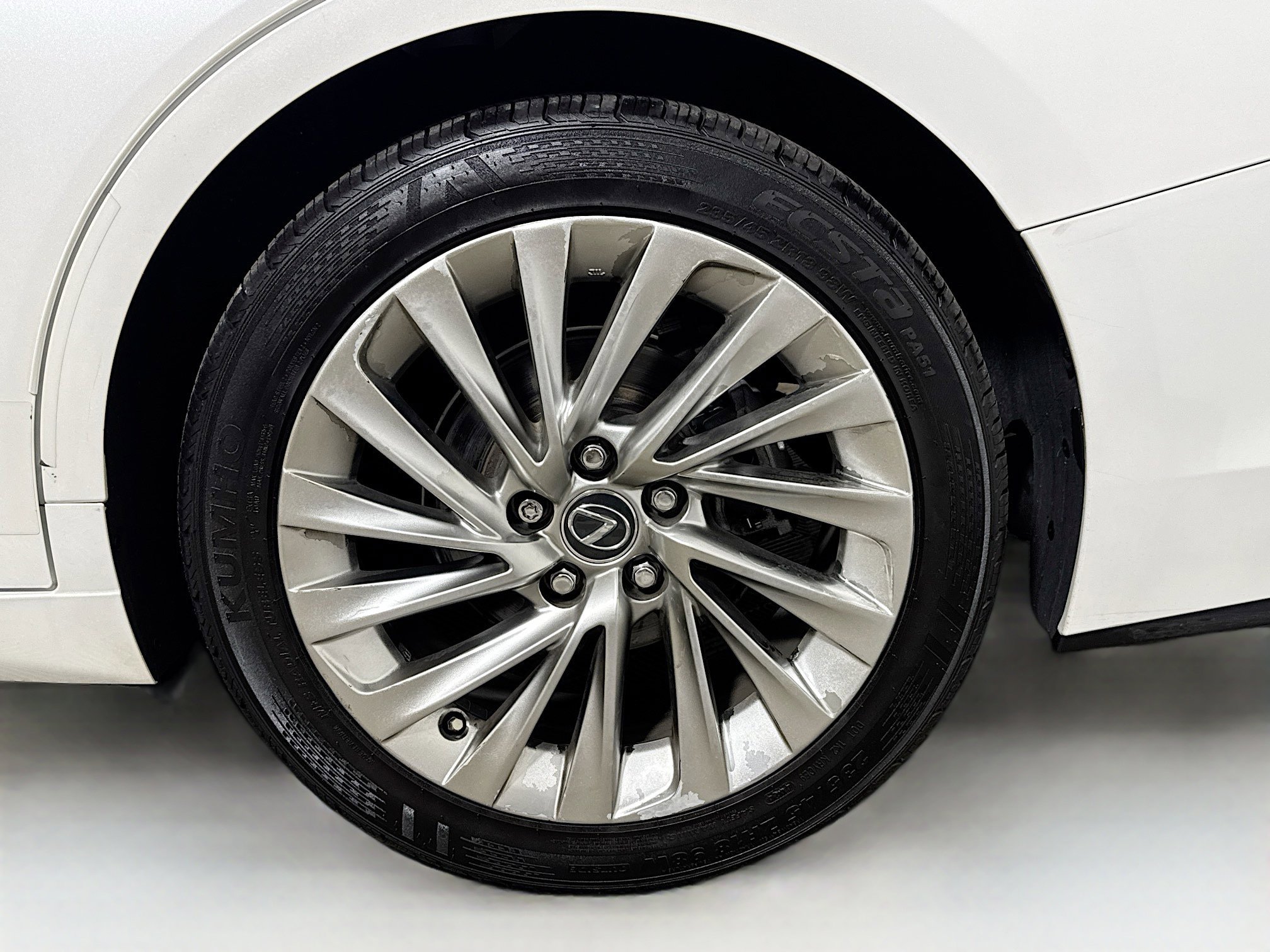 Used 2019 Lexus ES 350 w/ Accessory Package 2 FWD image 28