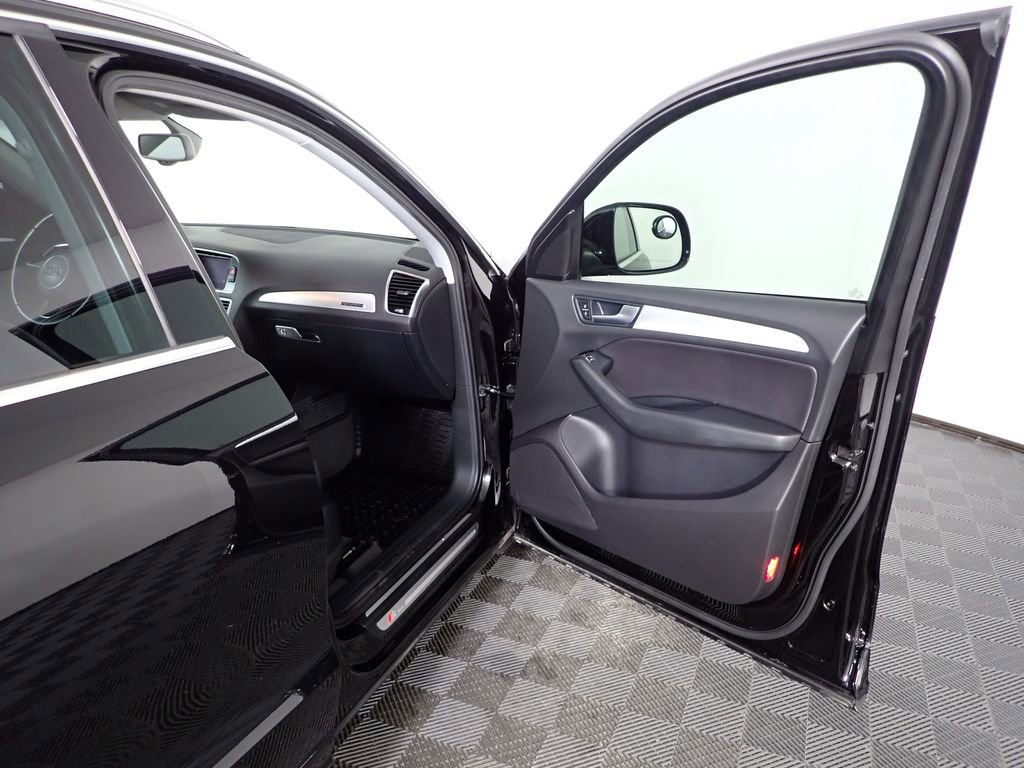 Used 2015 Audi Q5 3.0T Premium Plus w/ Technology Package image 36