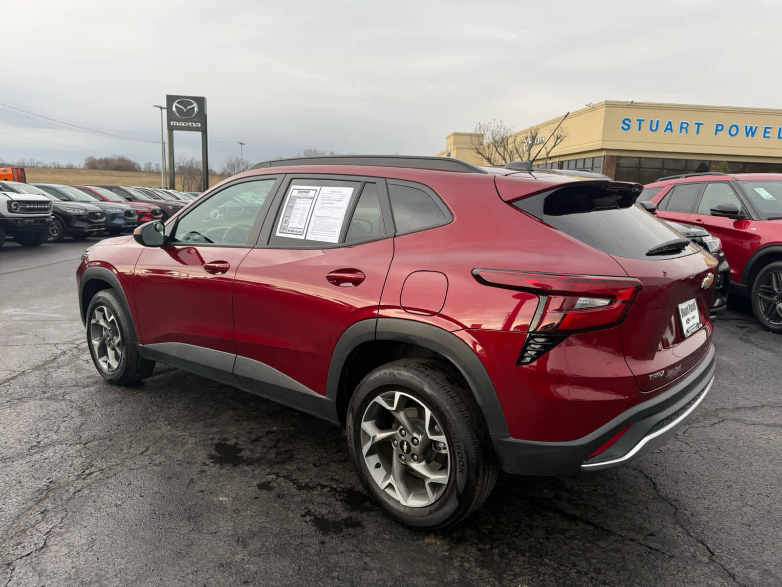 Used 2025 Chevrolet Trax LT w/ LT Convenience Package image 26