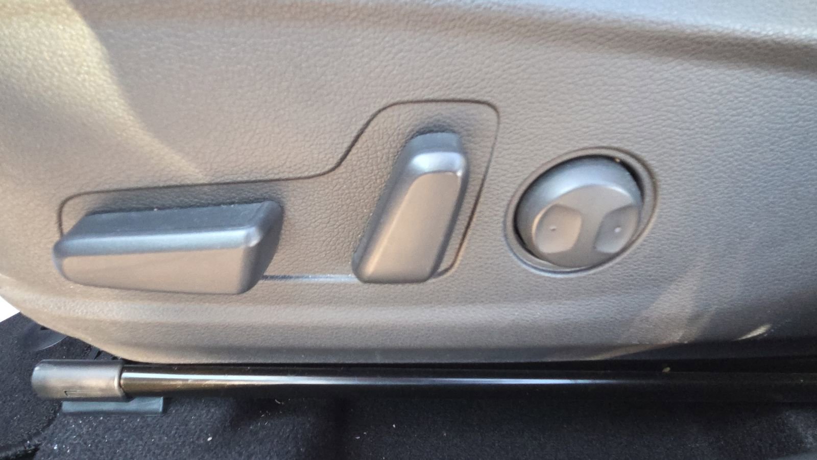 Used 2023 Hyundai Kona SEL image 24