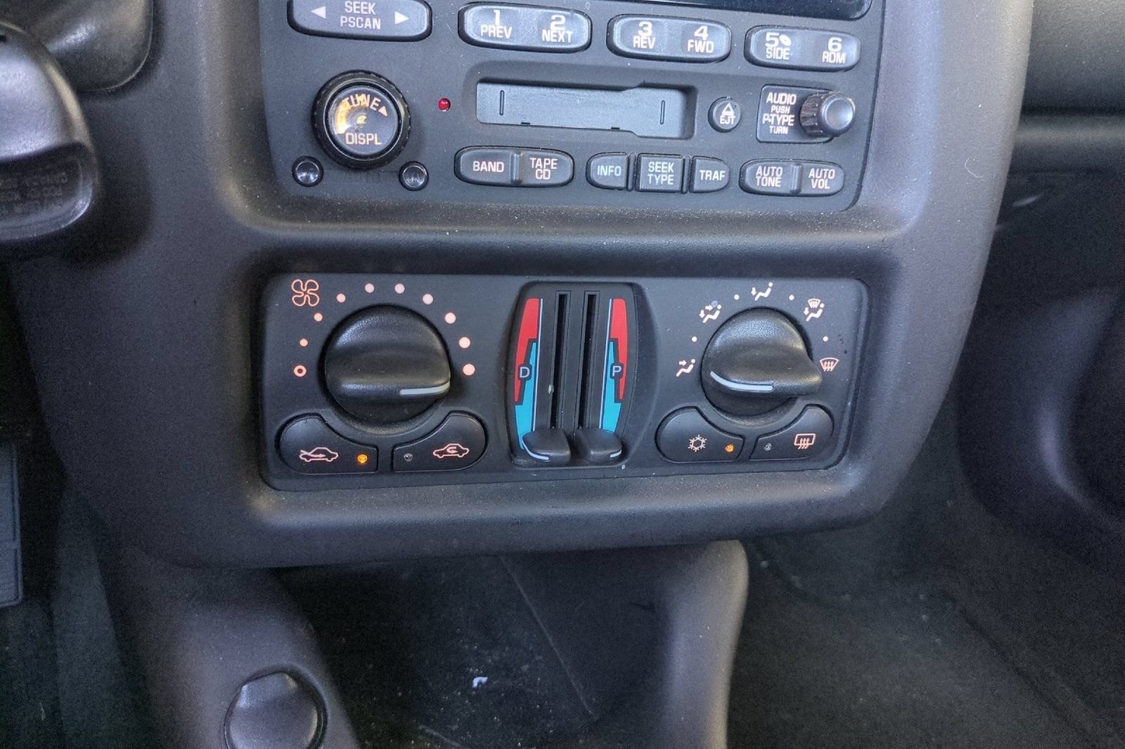 Used 2005 Chevrolet Monte Carlo SS w/ Preferred Equipment Group FWD image 26