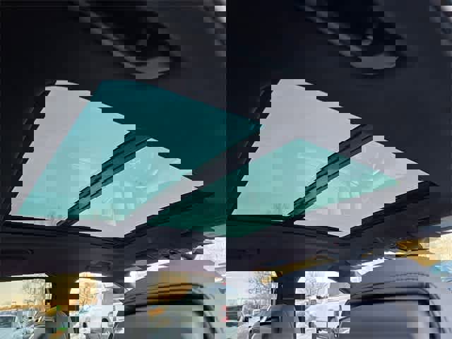 Used 2025 Audi Q3 2.0T Premium w/ Convenience Package image 19