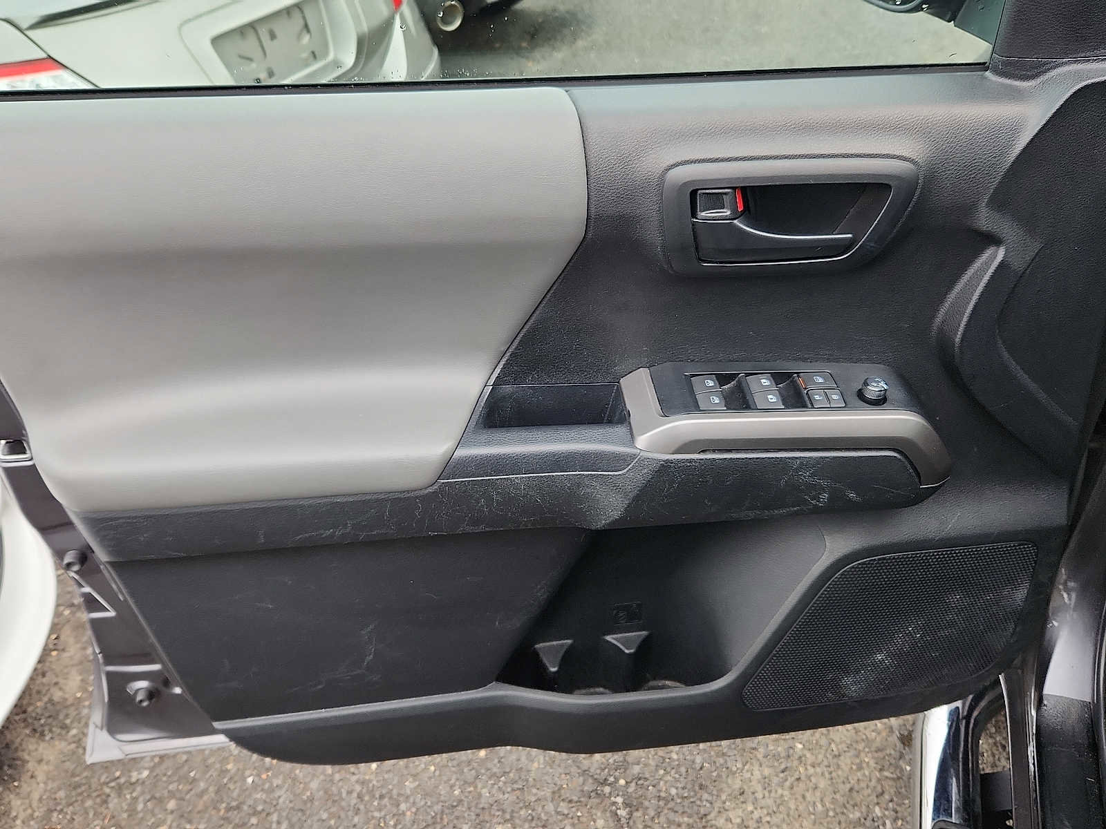 Used 2023 Toyota Tacoma SR5 image 12