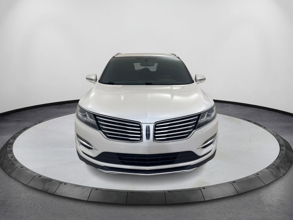 Used 2017 Lincoln MKC Reserve FWD image 2