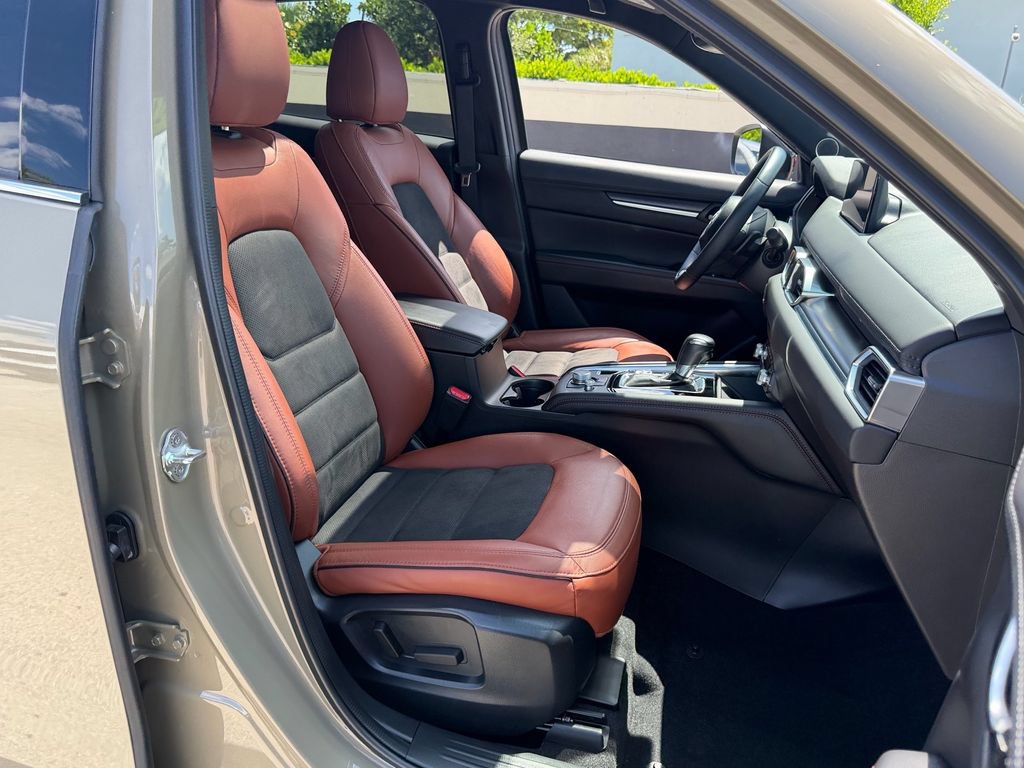 Certified 2024 MAZDA CX-5 Carbon Edition AWD/4WD image 19