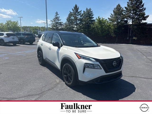 Certified 2023 Nissan Rogue SV w/ SV Premium B Package AWD/4WD image 1