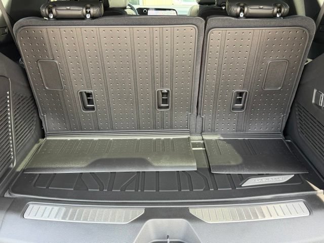 New 2026 Chevrolet Tahoe Z71 w/ Comfort Package AWD/4WD image 18