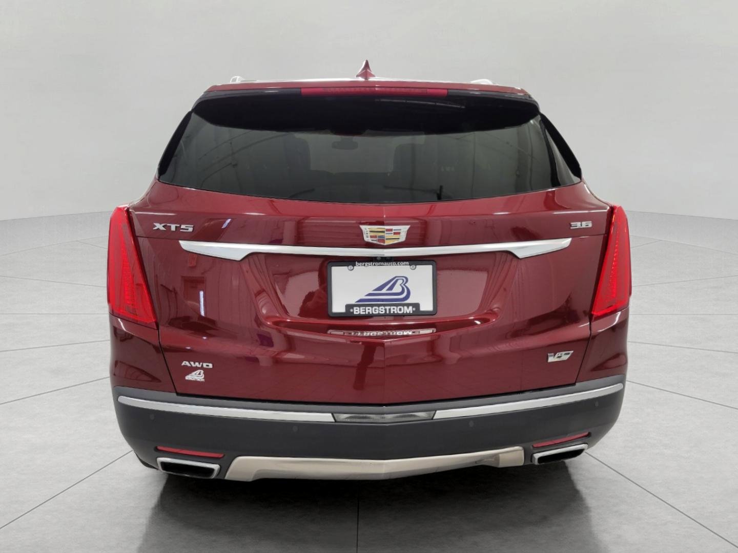 Used 2017 Cadillac XT5 Platinum image 25