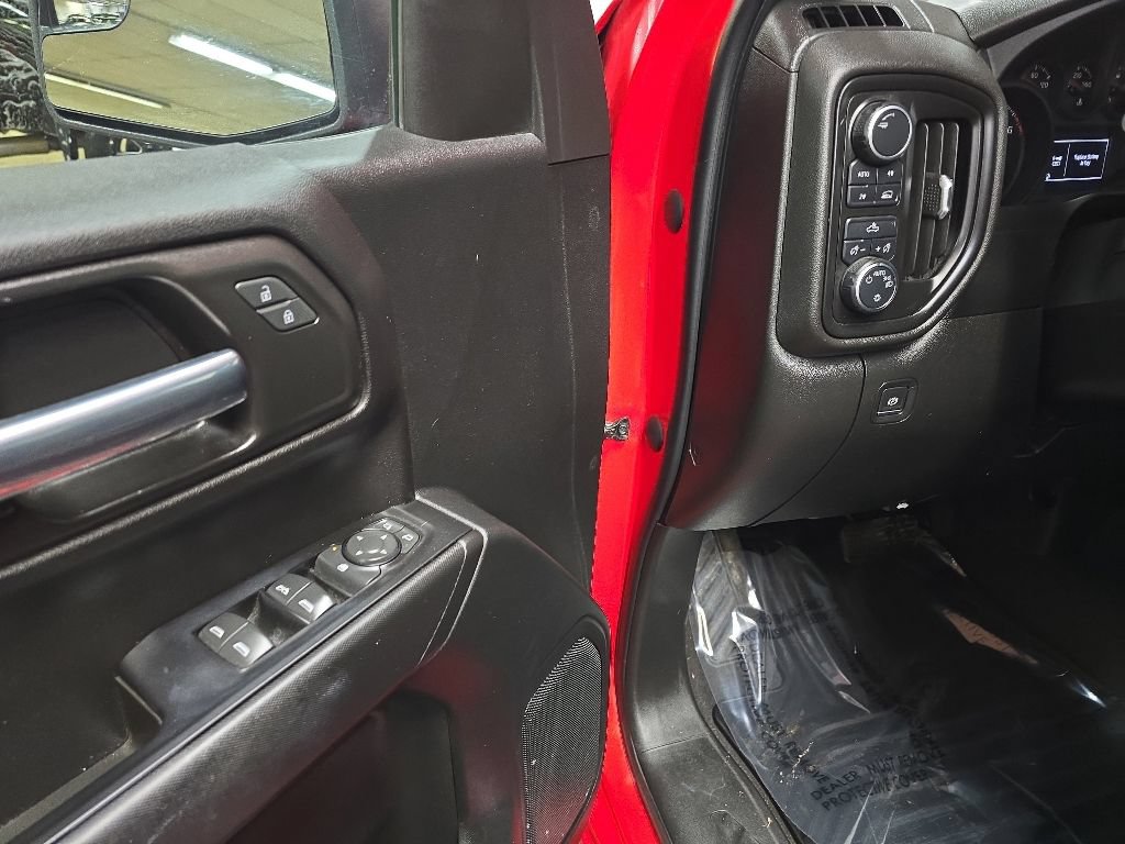 Used 2023 Chevrolet Silverado 1500 Custom AWD/4WD image 27