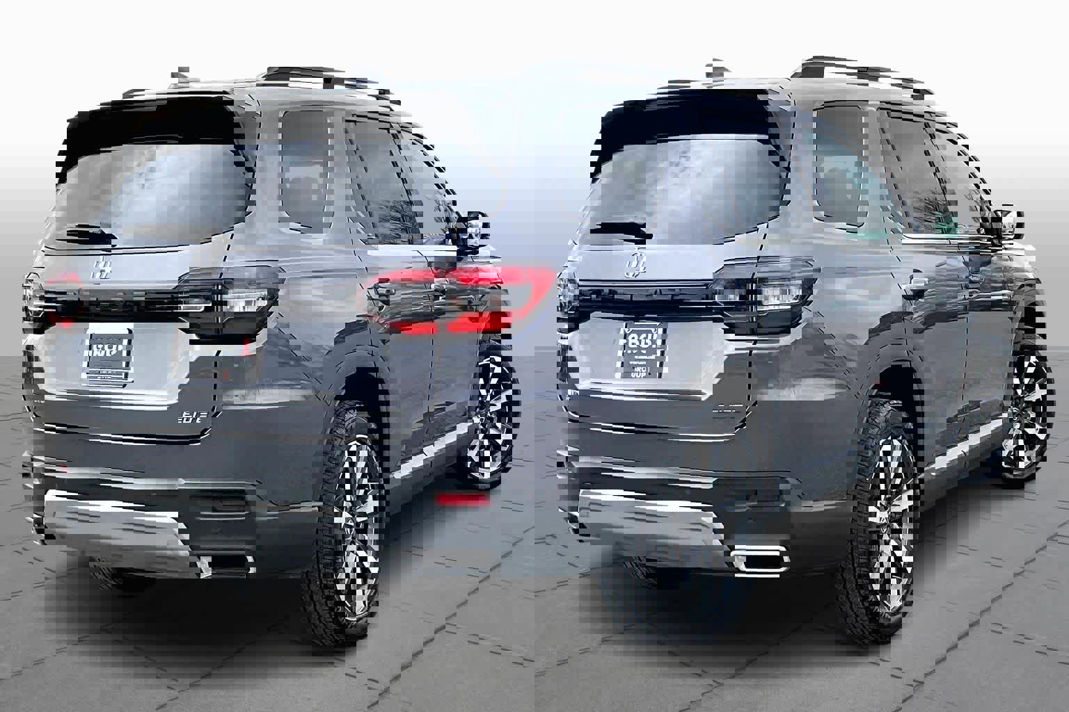 Used 2025 Honda Pilot Elite image 13