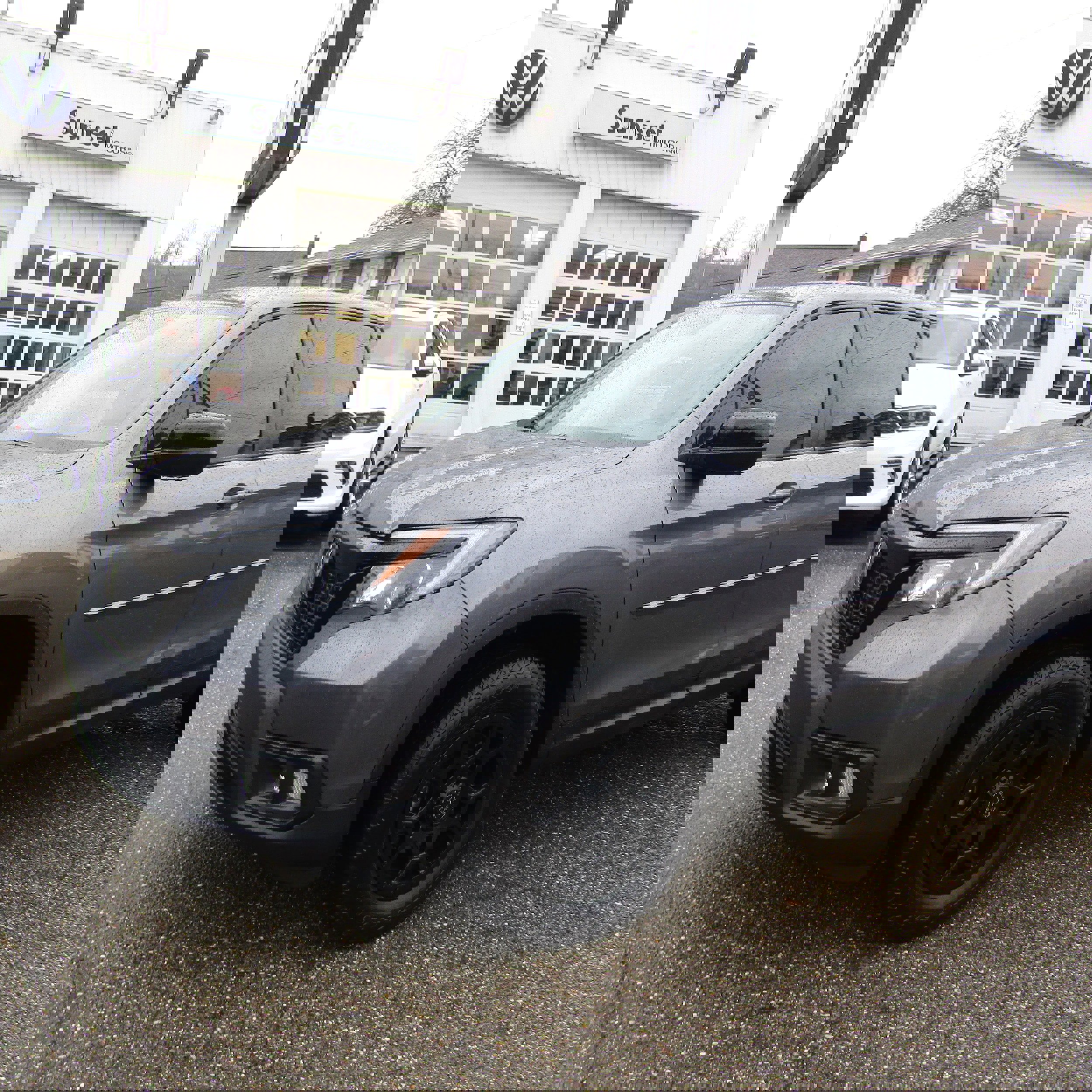 Used 2021 Honda Passport Sport image 2