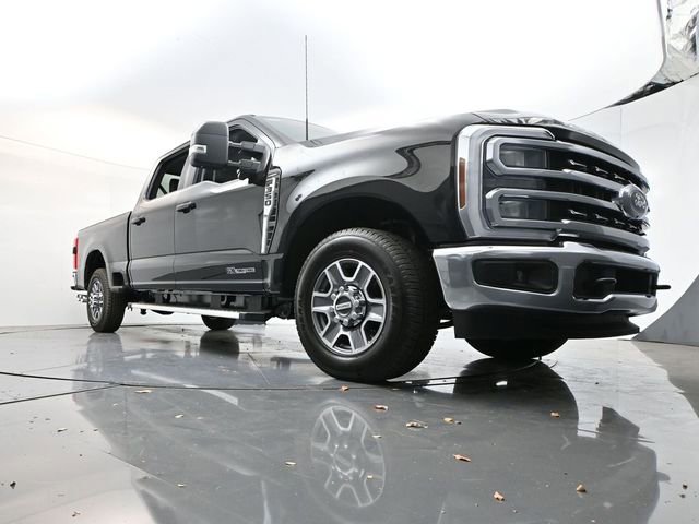 New 2026 Ford F350 Lariat image 26